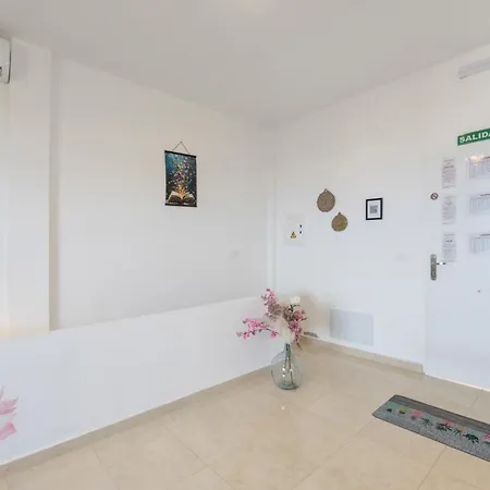 Holiday home Vivienda V Lorennani *